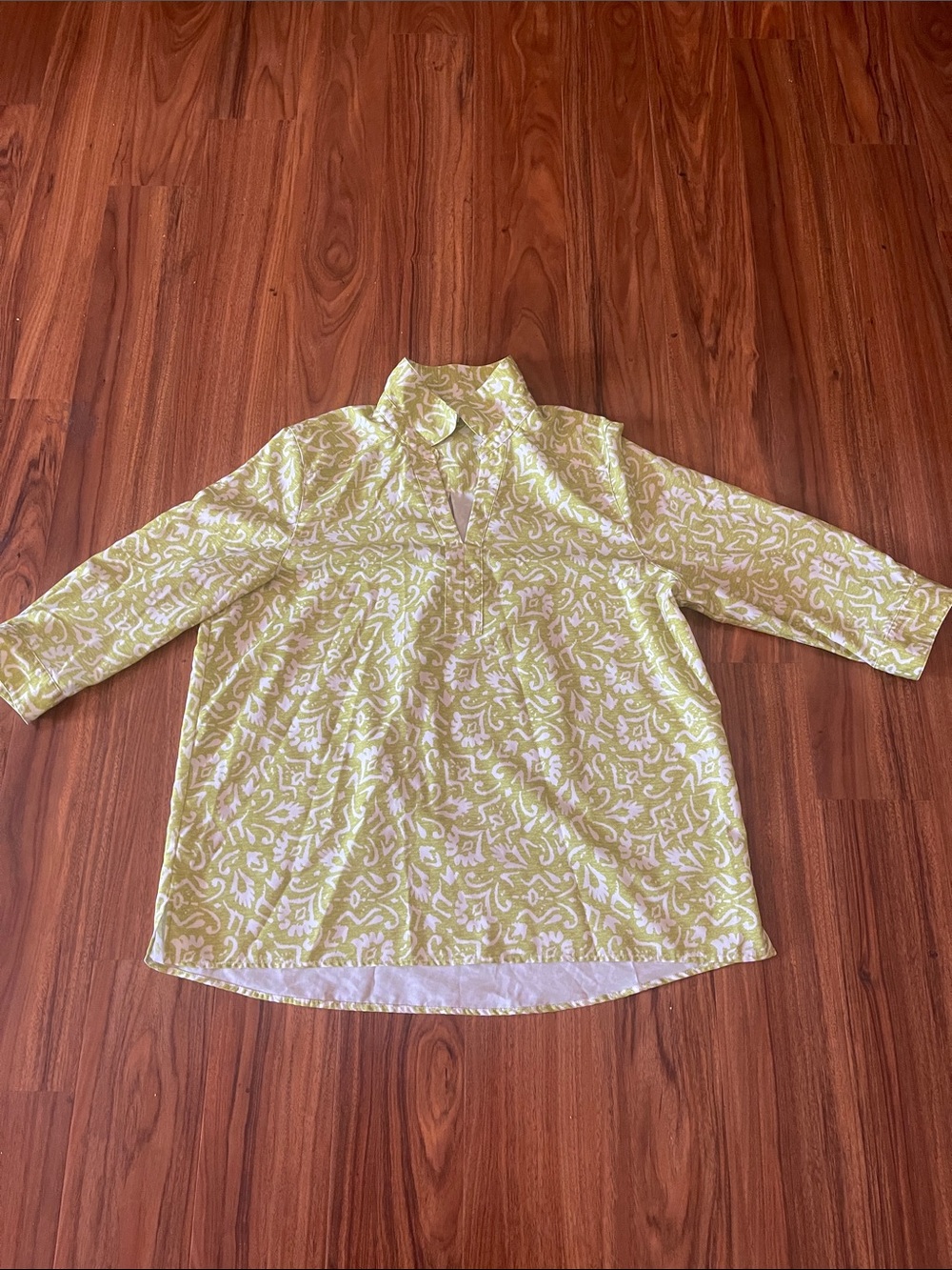 TravelSmith Lemon-Lime Printed Tunic with White Pattern